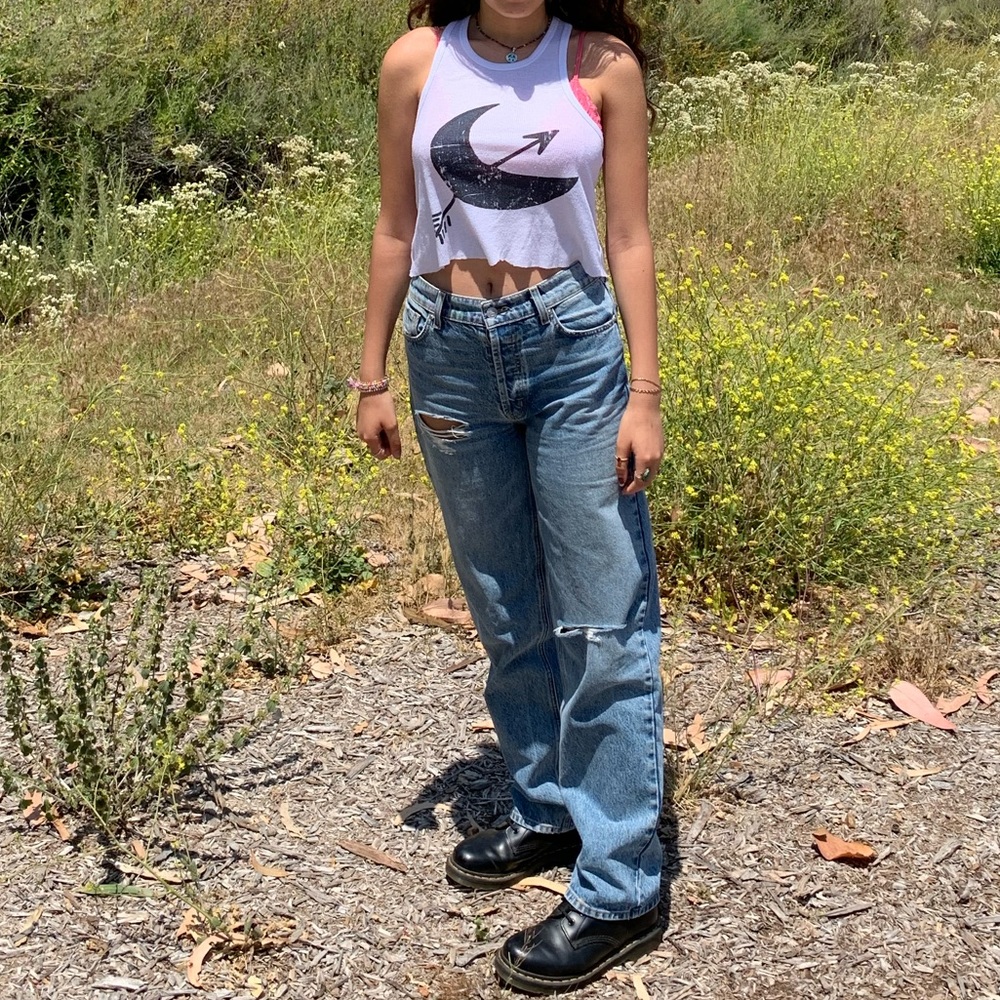 Moon and arrow cropped tank top